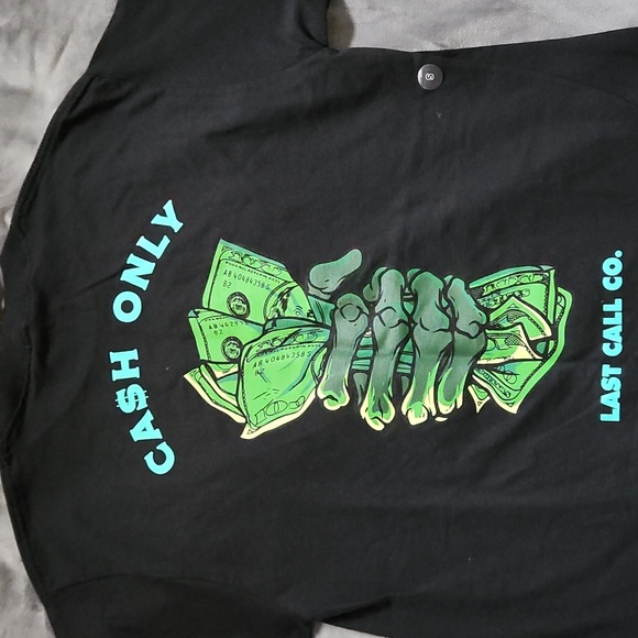 Last call size small black tee - Picture 2 of 4
